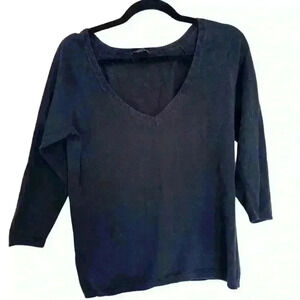 Jacob  V-Neck Sweater